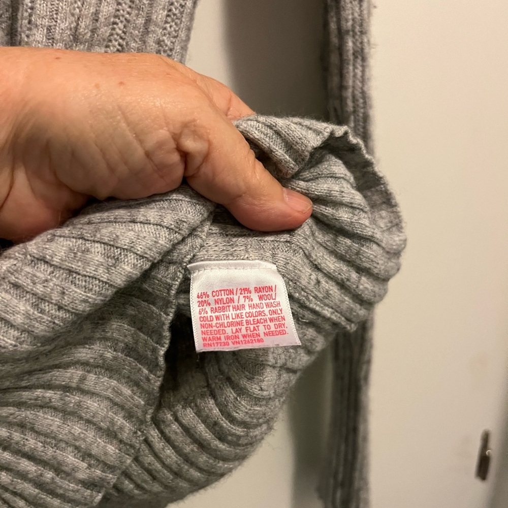 Mossimo Supply Co. SzM Marled Gray Y2K Long Sleeve Rabbit Hair, Wool Blend Top - Picture 9 of 10